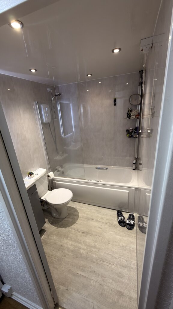 Photo 3 of Glasgow property