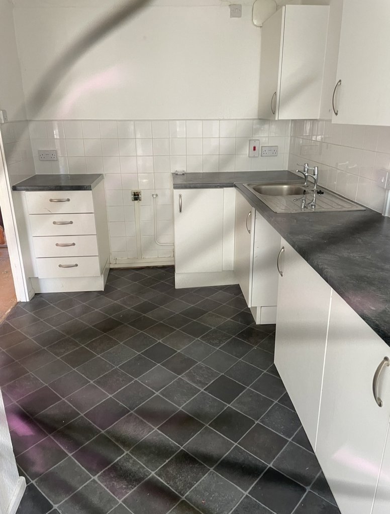 Photo 4 of Tidworth property