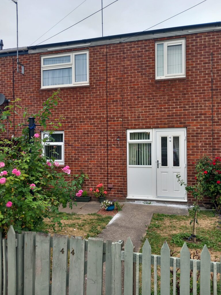 Photo 2 of Kingston Upon Hull property