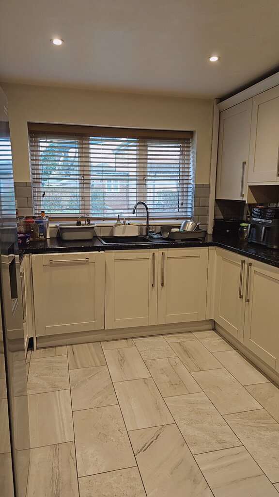 Photo 4 of Feltham property