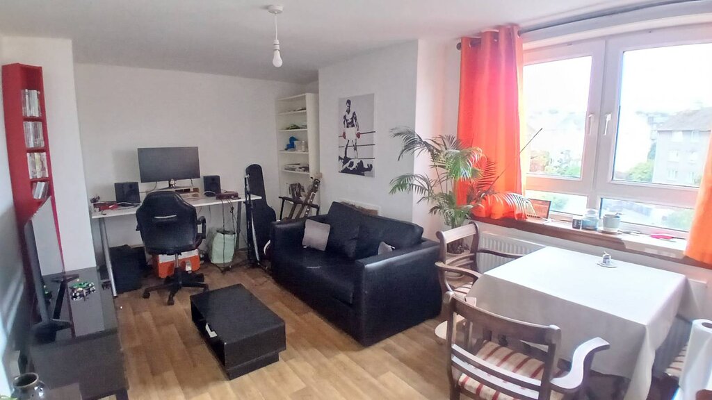 Photo 5 of Edinburgh property