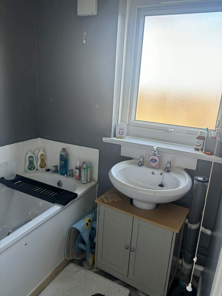 Photo 4 of Leeds property