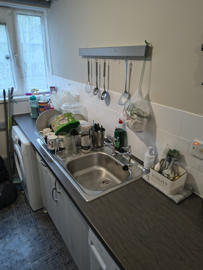 Photo 3 of Portsmouth property
