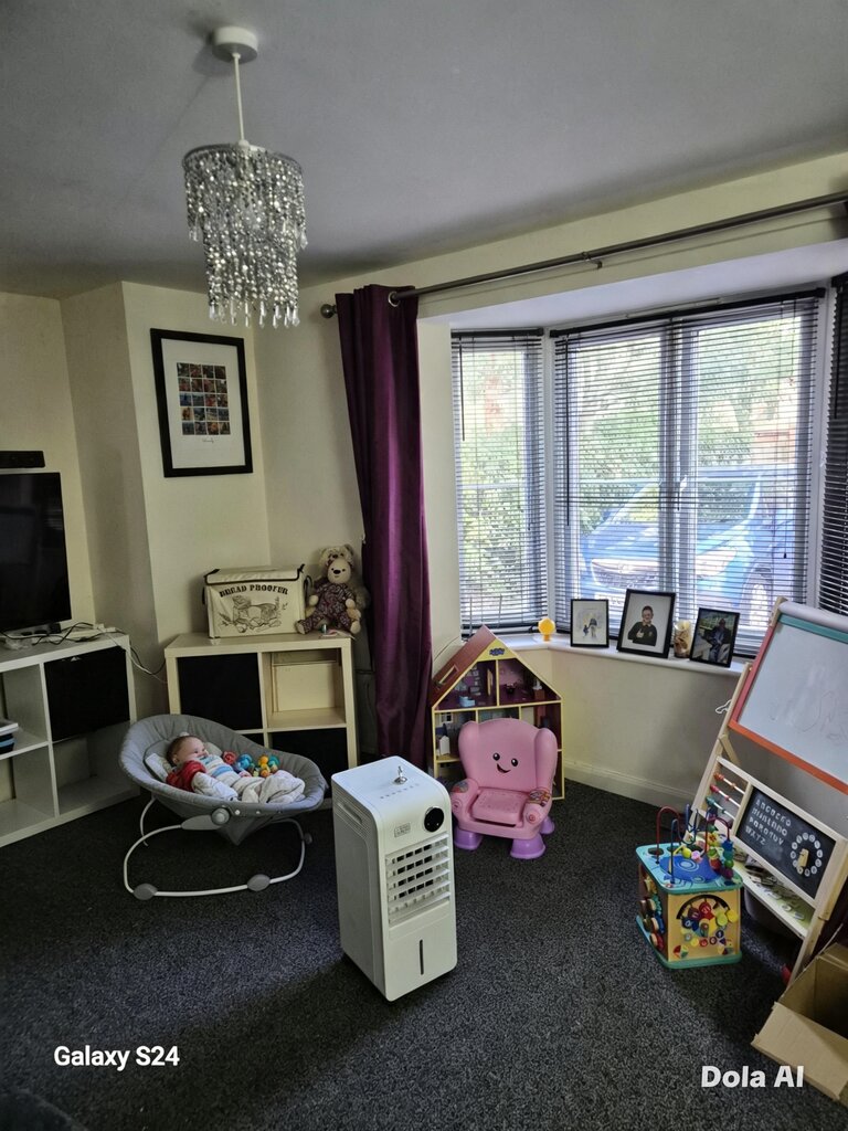 Photo 2 of Kenilworth property
