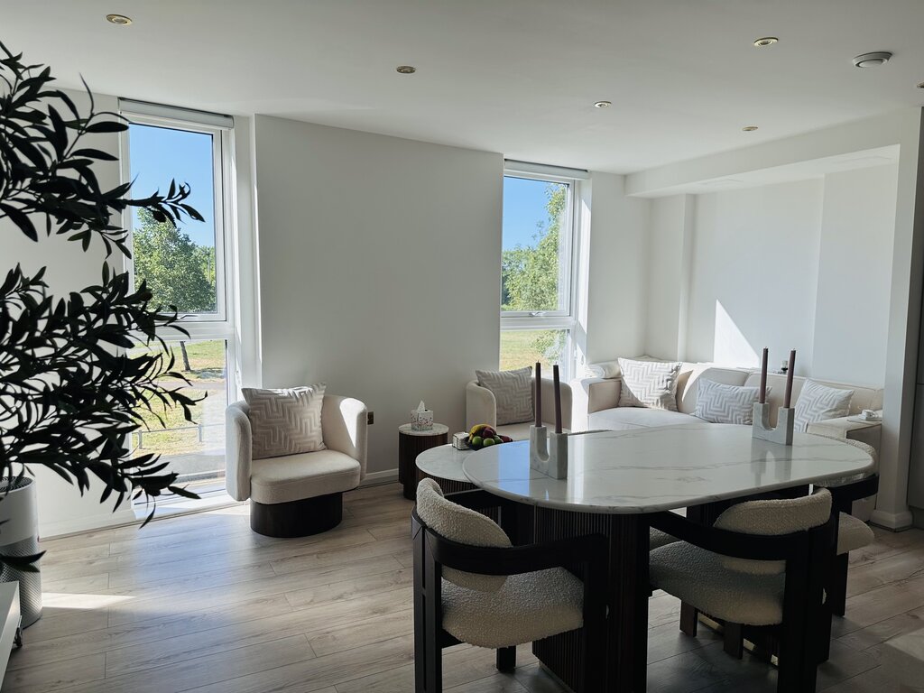 Photo 1 of London property