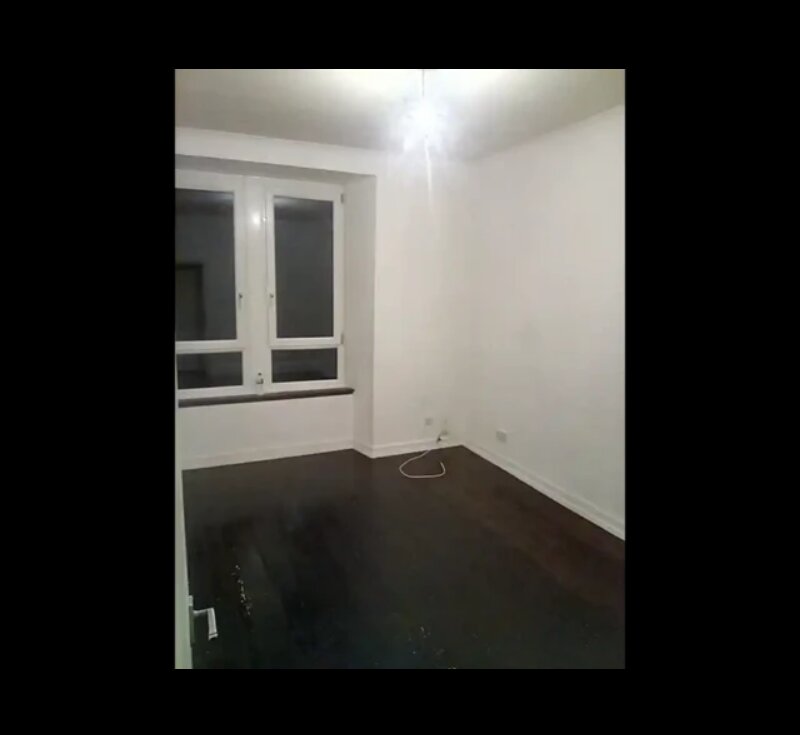 Photo 3 of Glasgow property