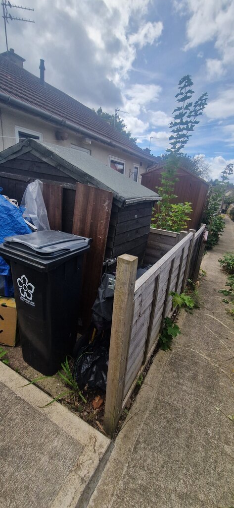 Photo 4 of Leicester property
