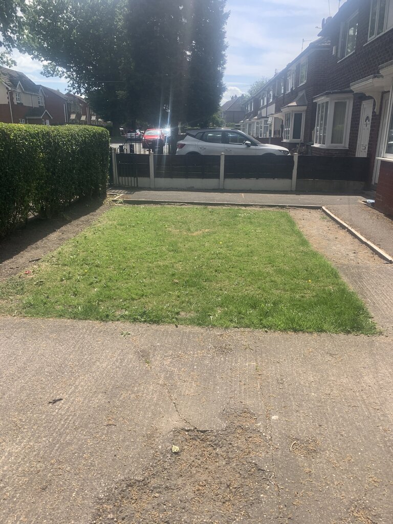 Photo 5 of Manchester property