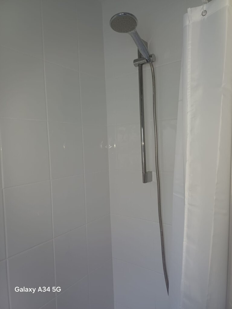 Photo 4 of property property