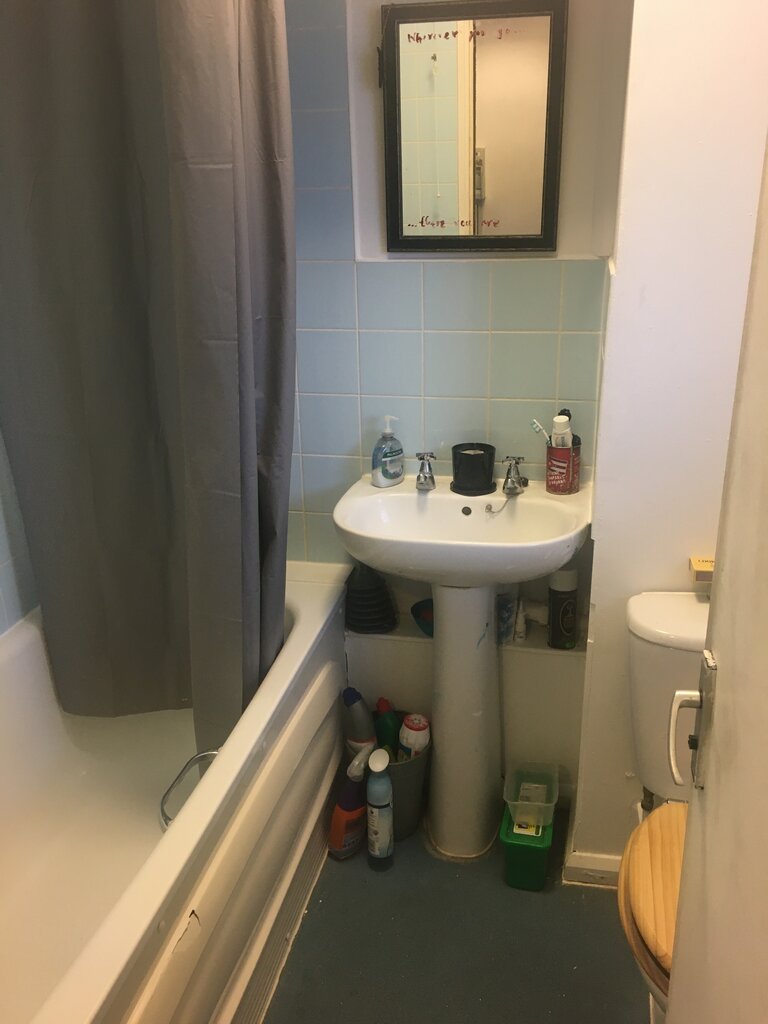 Photo 4 of London property