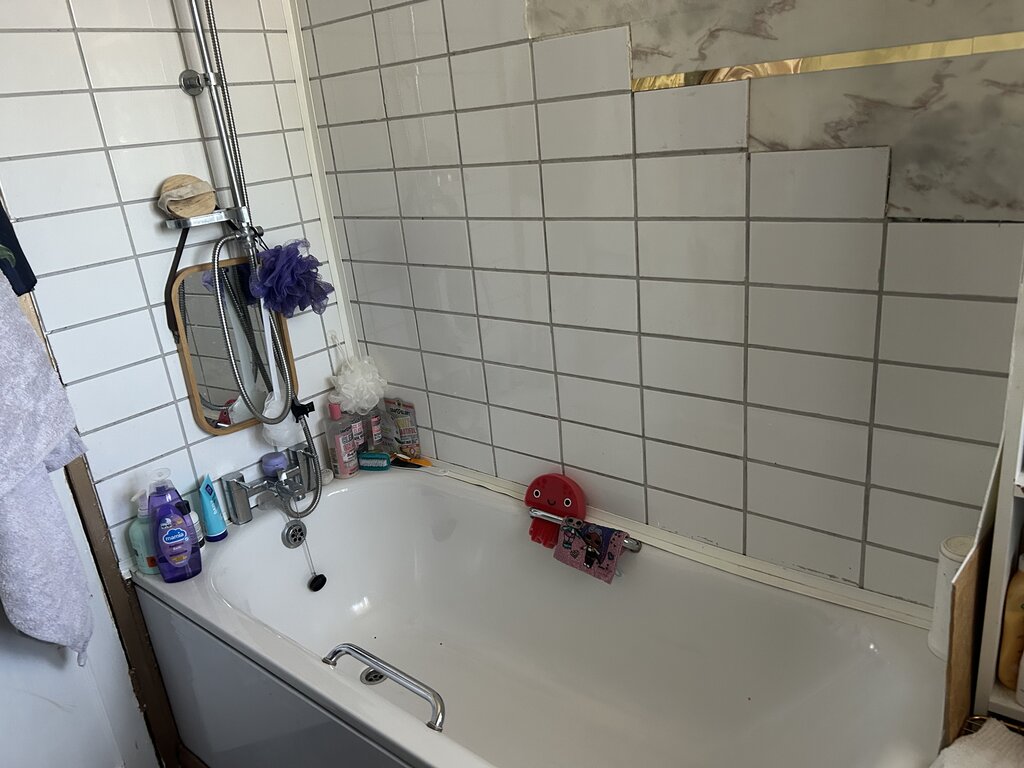 Photo 4 of Penge property
