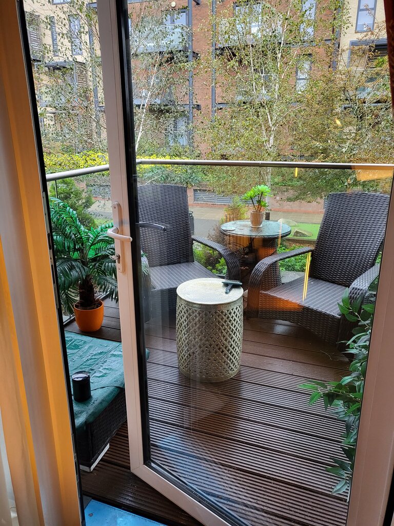 Photo 3 of London property