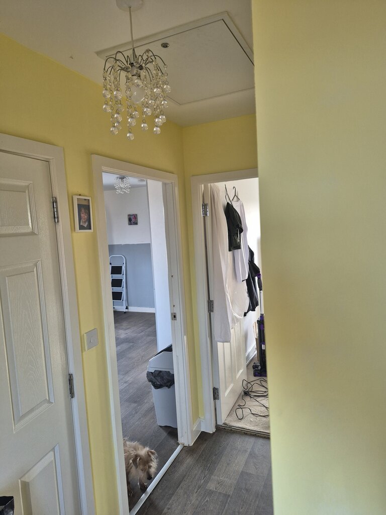 Photo 3 of Carterton property