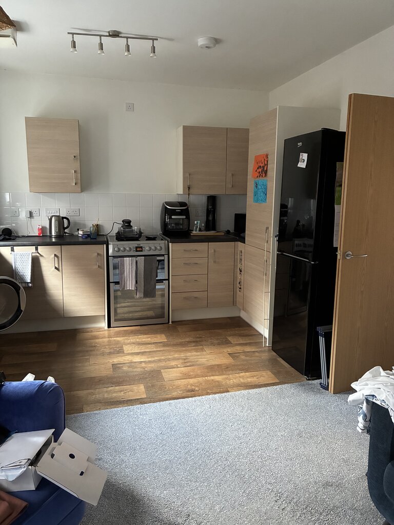 Photo 5 of Exeter property