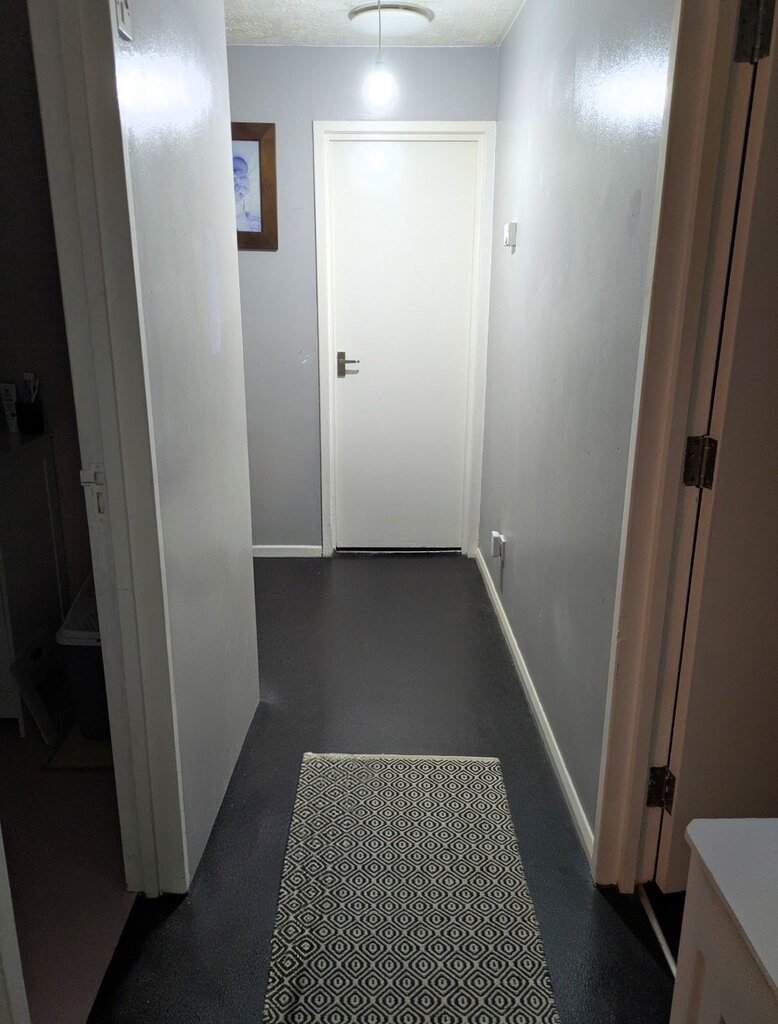 Photo 2 of Croydon property