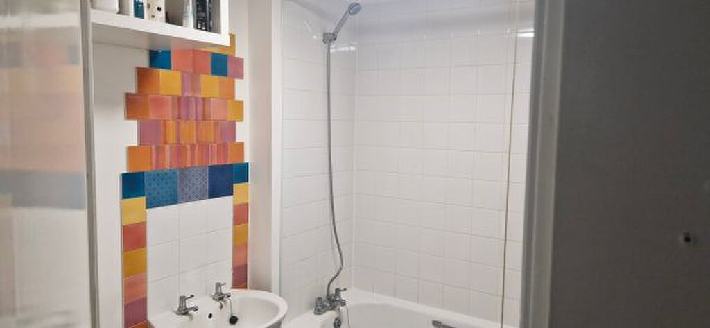 Photo 2 of St Albans property