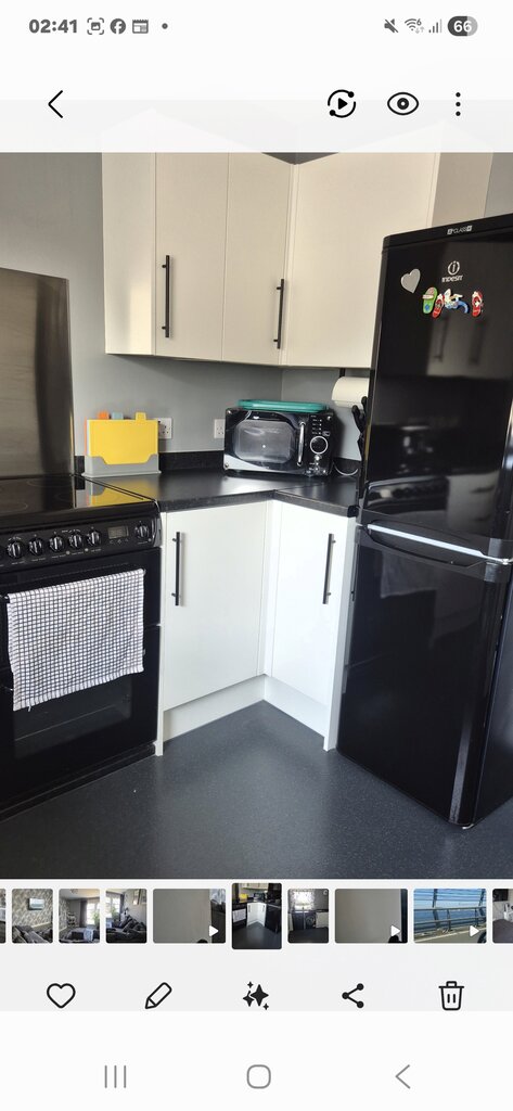 Photo 3 of Edinburgh property