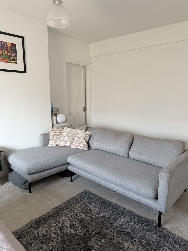 Photo 2 of London property