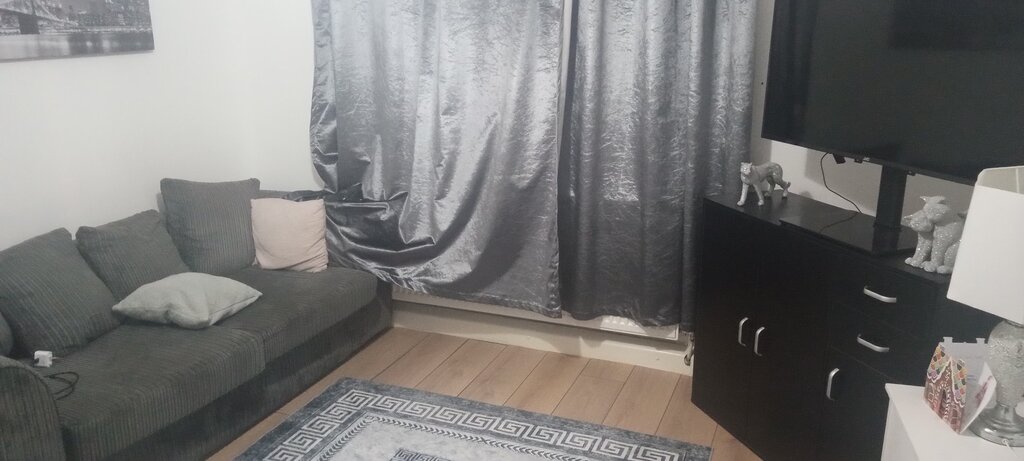 Photo 2 of Huddersfield property