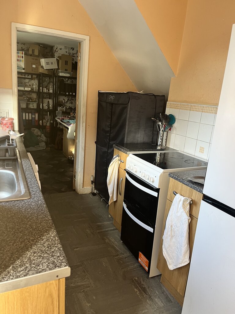 Photo 3 of Wakefield property