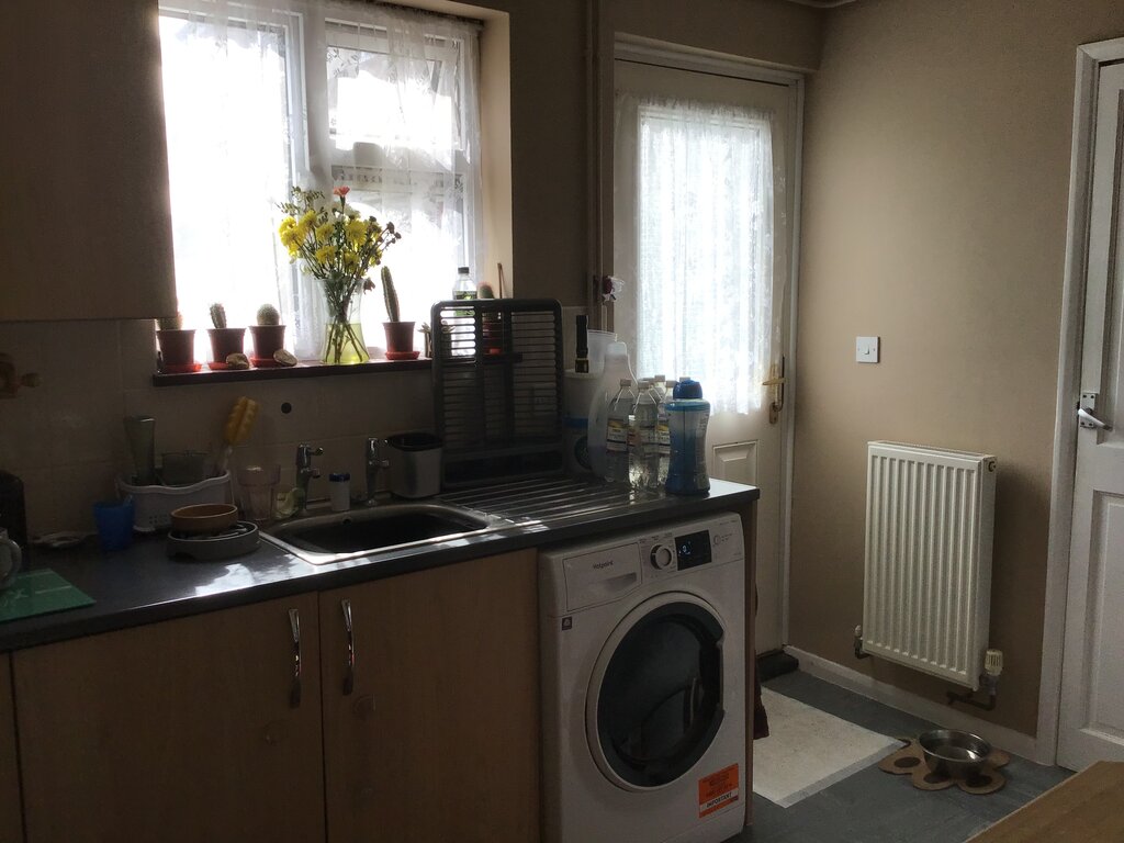 Photo 2 of Ipswich property