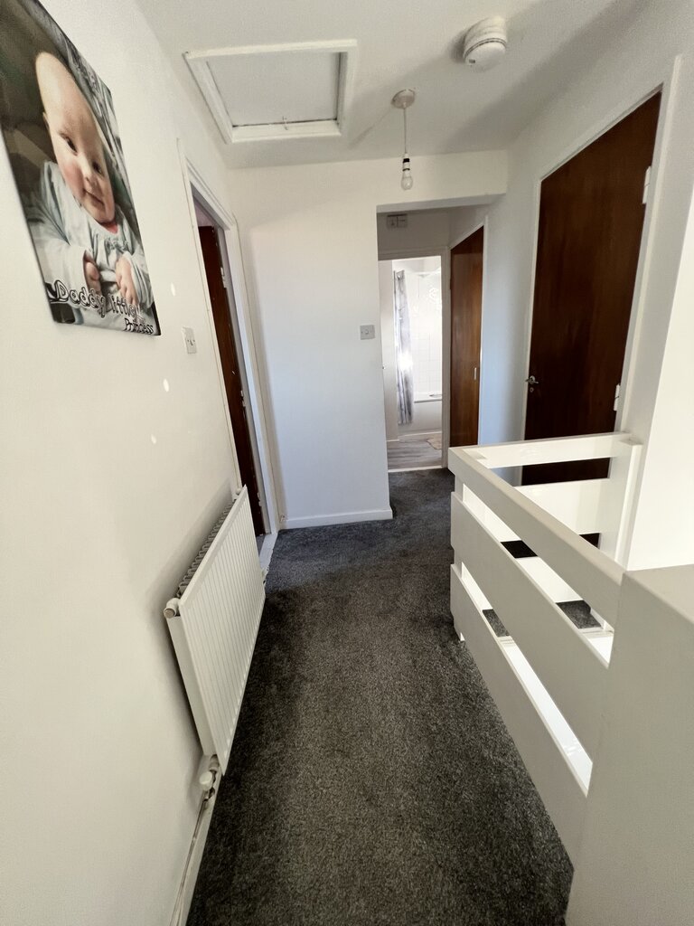 Photo 4 of Peterborough property