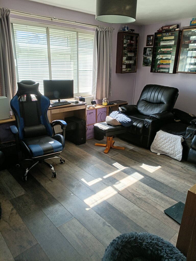 Photo 3 of Brandon property