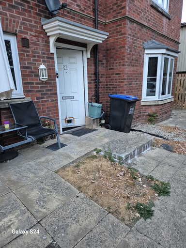 2 bed ground floor apartment/flat