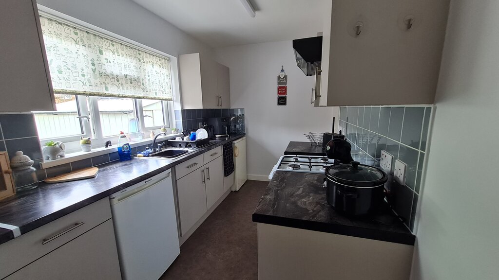Photo 4 of Pirton property