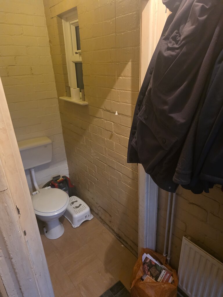 Photo 5 of Kettering property