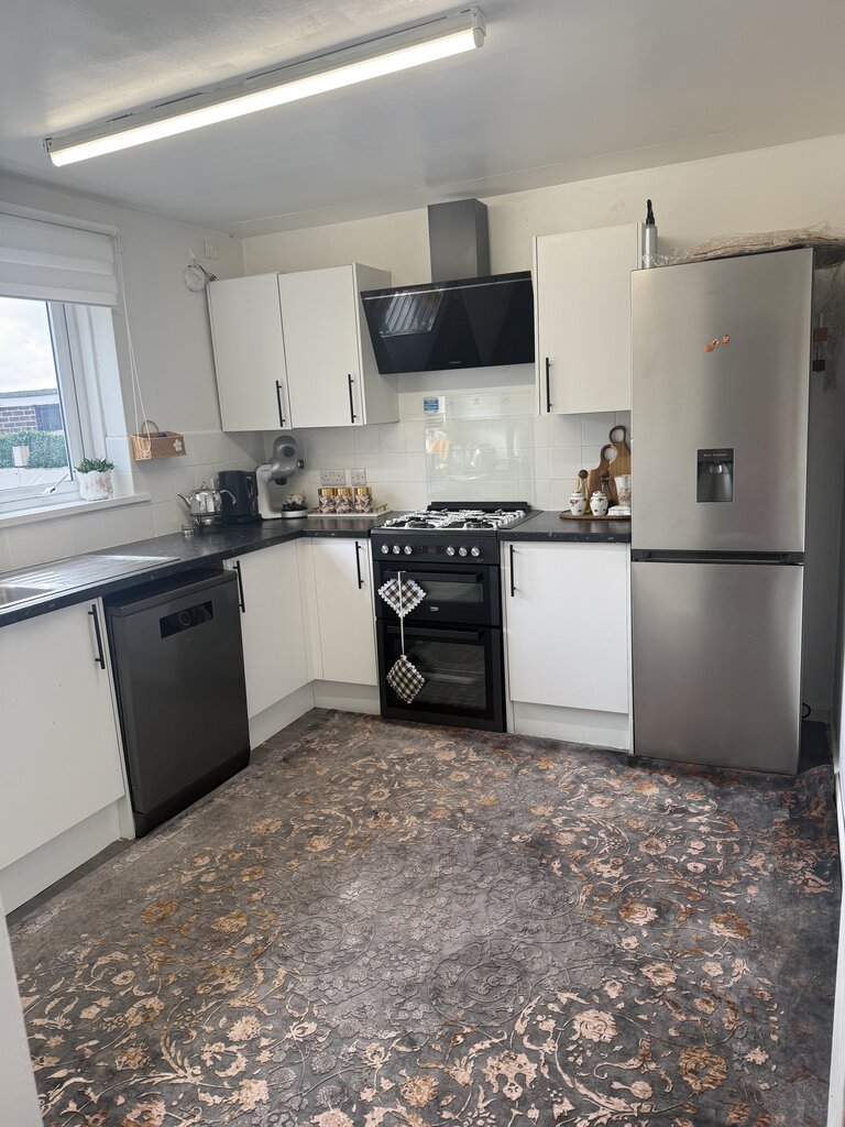 Photo 2 of Dewsbury property
