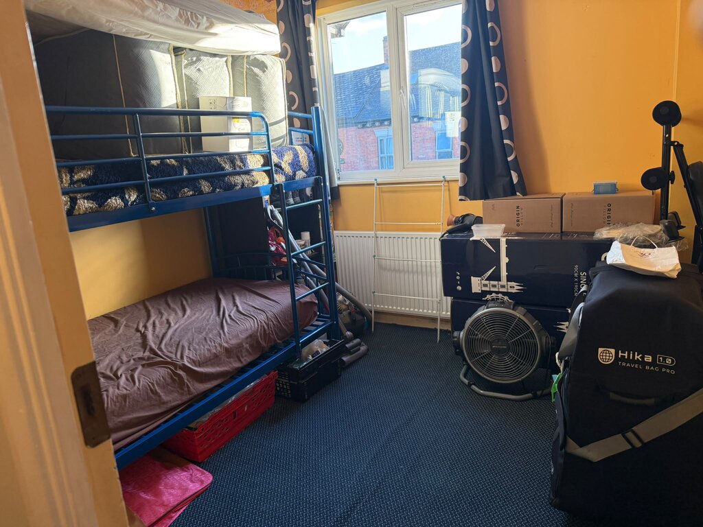 Photo 5 of Leicester property