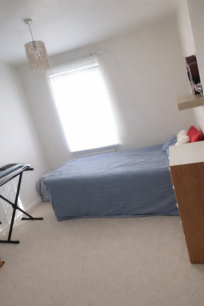 Photo 3 of London property
