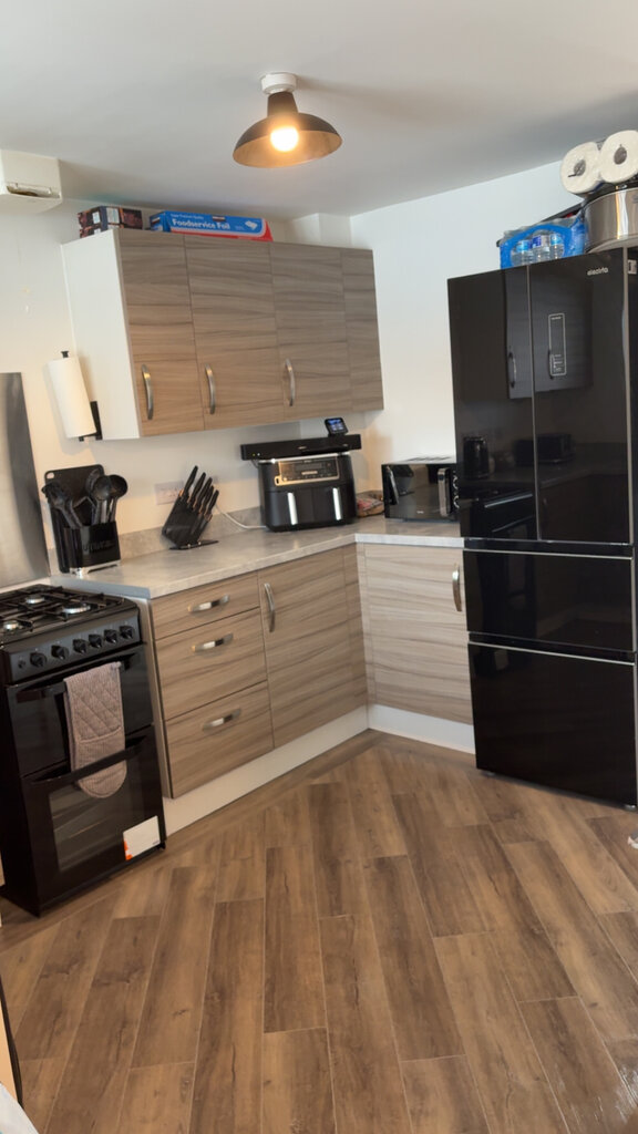 Photo 5 of Leeds property