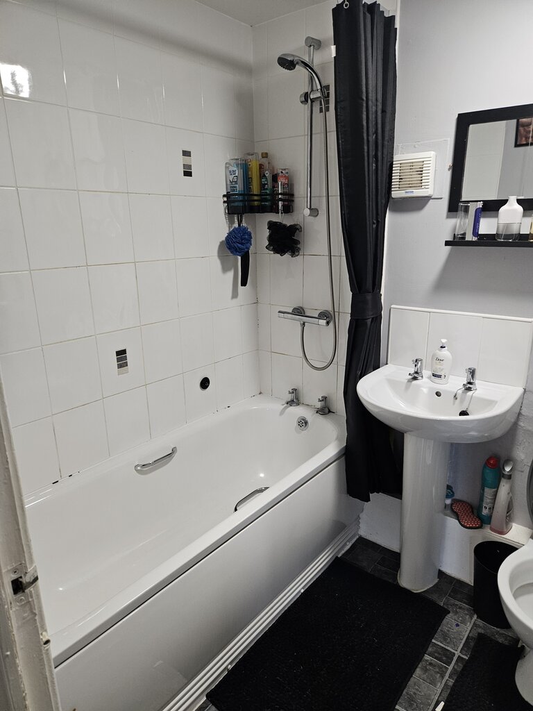Photo 4 of Newcastle Upon Tyne property
