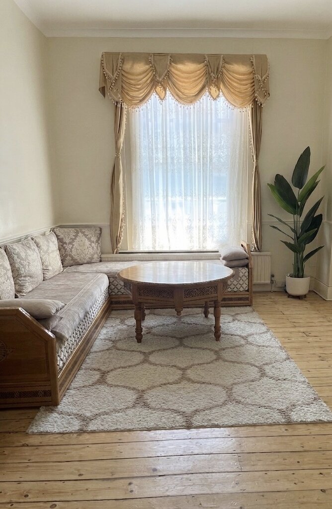 Photo 1 of London property