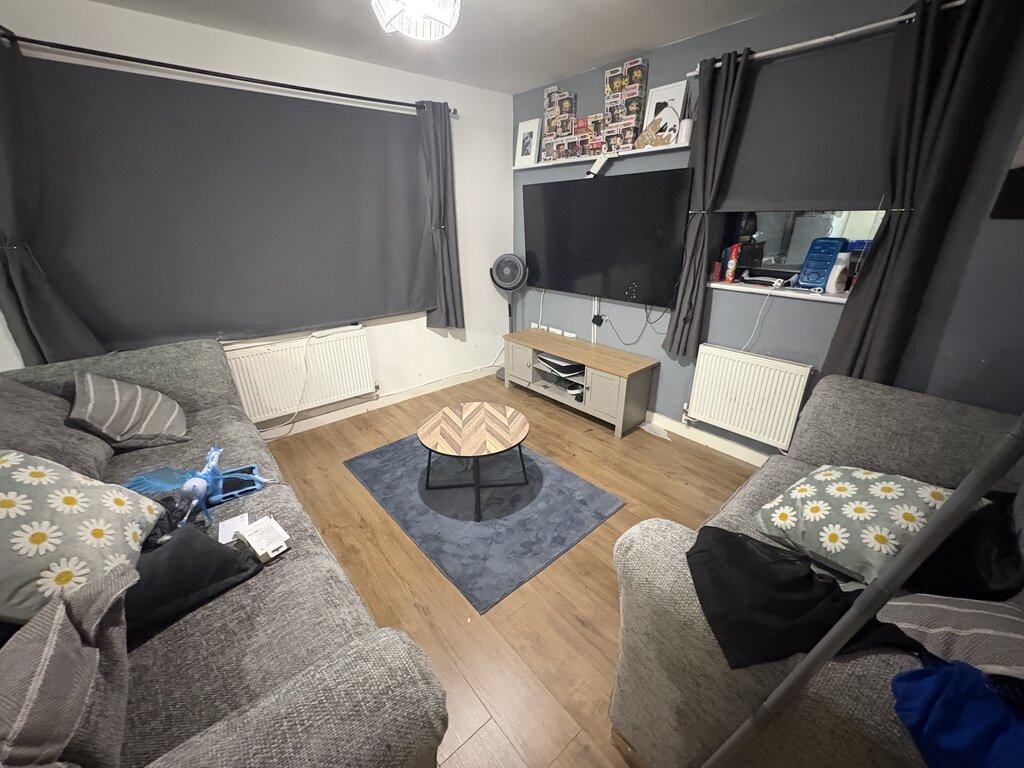 Photo 2 of West Thurrock property