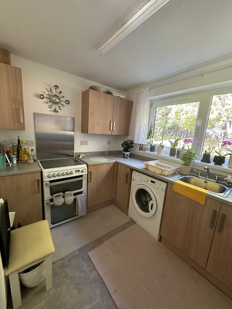 Photo 4 of Huddersfield property