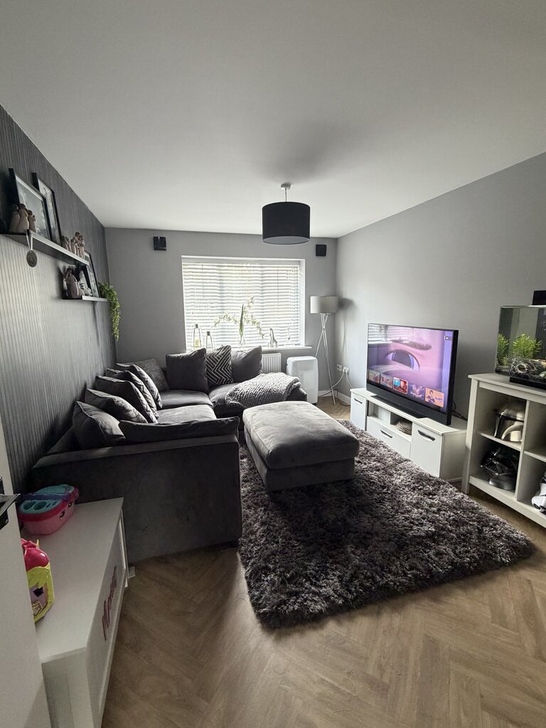 Photo 4 of Snodland property