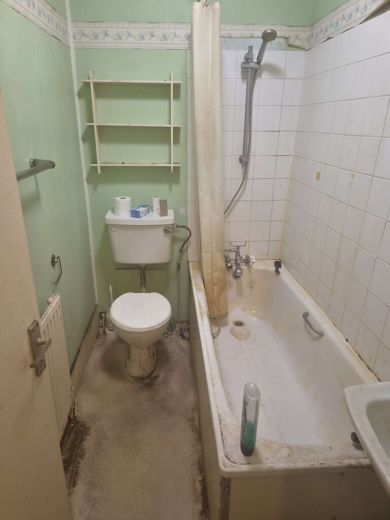Photo 2 of London property