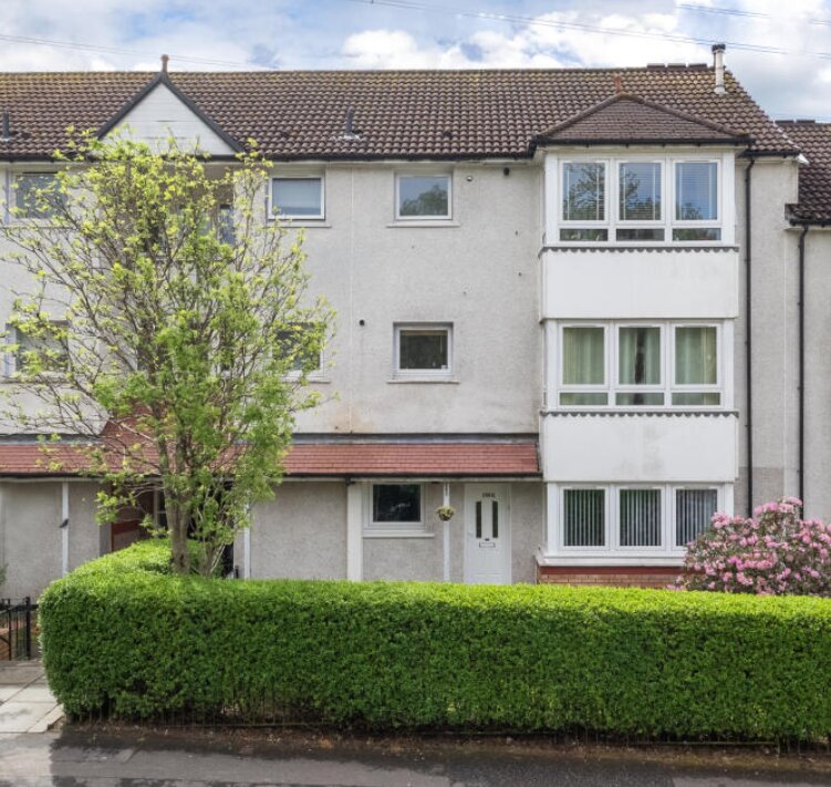 Photo 2 of Glasgow property