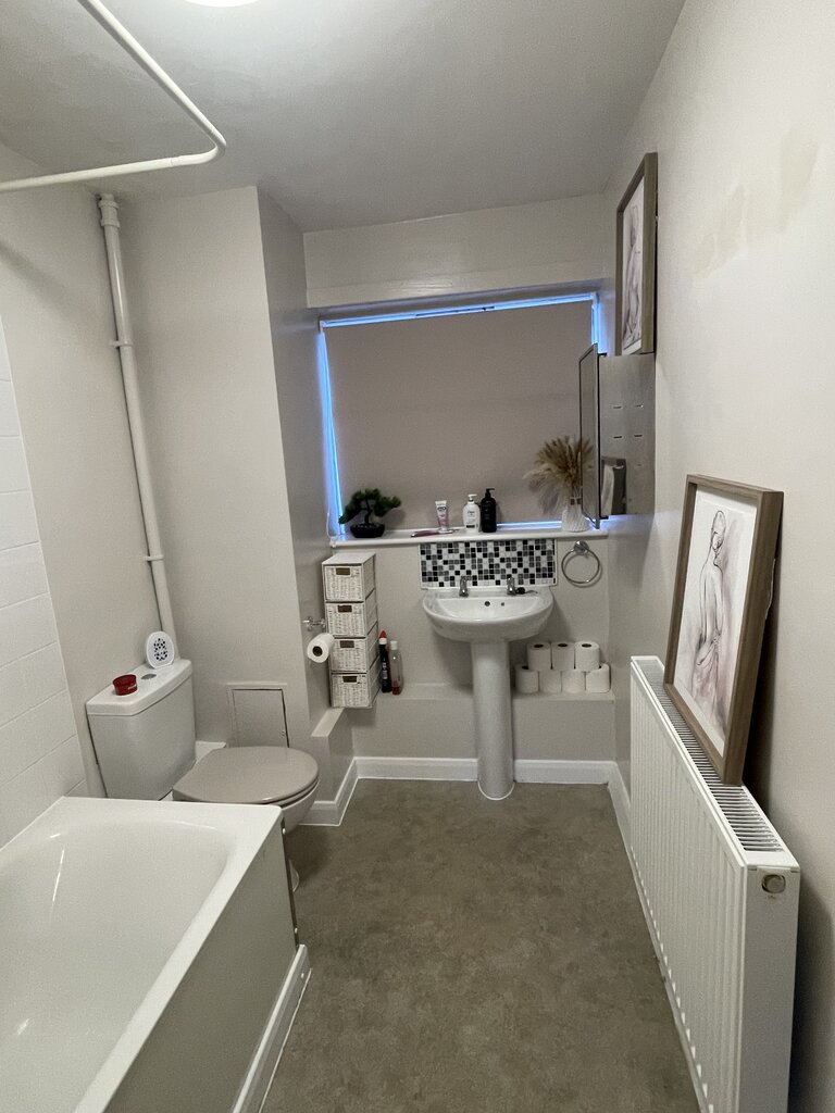 Photo 3 of Harlow property