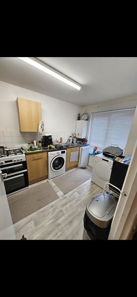Photo 2 of Middlesex property