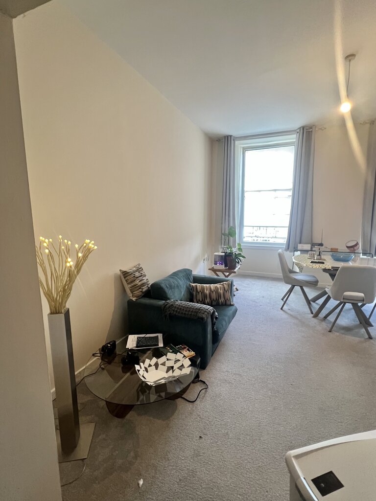 Photo 3 of Edinburgh property
