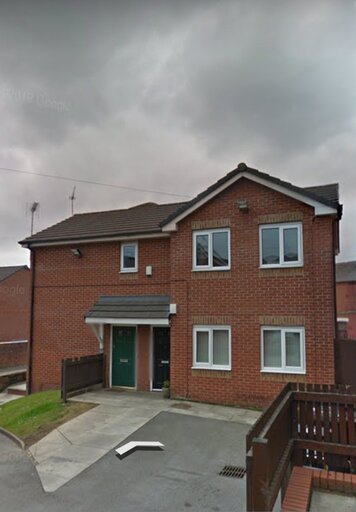 2 bed ground floor apartment/flat