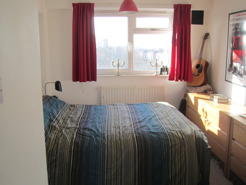 Photo 5 of London property