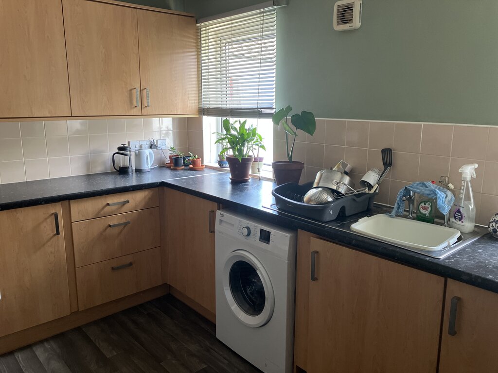 Photo 3 of Plymouth property