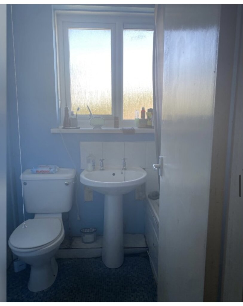 Photo 2 of Huddersfield property