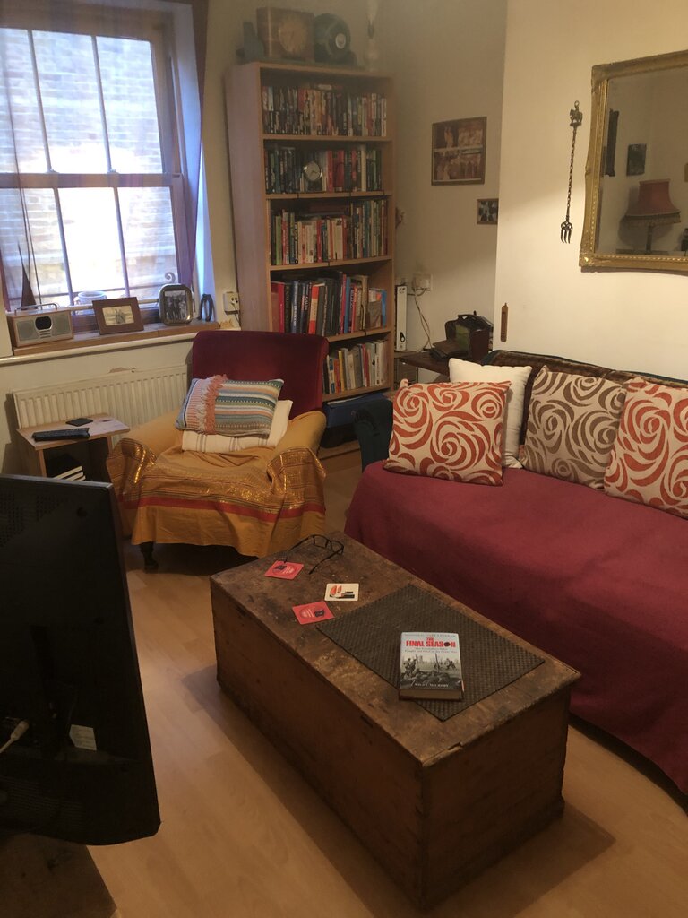 Photo 2 of London property