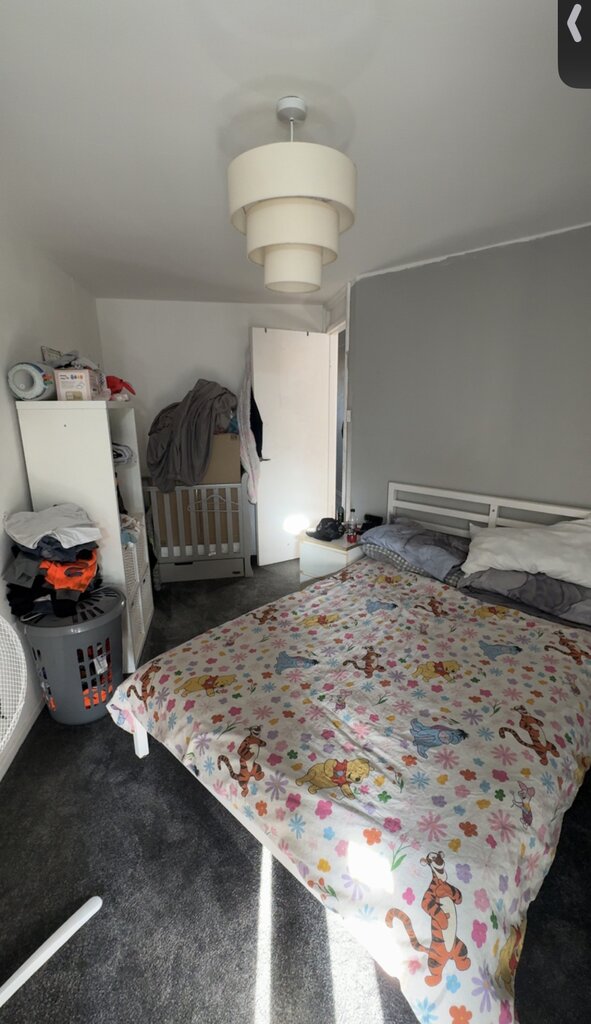 Photo 5 of Southend property